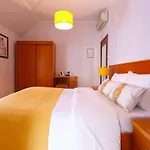 Dolce Vianna - City Centre Rooms