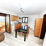 Prime Oceanfront Apartment 2