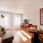 Renovated Charming Apartment, By Timecooler