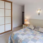 Villa Tara, Heated Private Pool, Short Walk To To Town & Beach