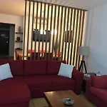 C002
