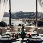 Dourohouse - Luis Bridge Porto Gaia View