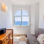 Sea View, 2 Minutes From Beach