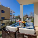 One Bedroom Apartment In Albur Village 1A