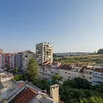 Modern 2 Bedroom Apartment With Views In Lisbon