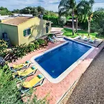 Rustic Villa With Pool Near Olhao