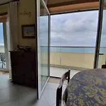 Nazare Apartamento Em Frente Ao Mar