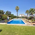 Villa Quintus Court