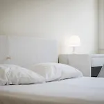 Amazing Apartment In Costa Da Caparica