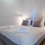 Santa Catarina Porto Housing
