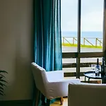 Enjoy View Apartment - Ocean, Surf, Beach, Eat & Work