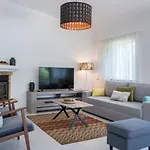 Villa Macuti By Sapvillas