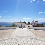 Gui Beach House