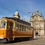 Porto Insight Apartment Cedofeita- Balcony & Parking