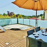 Amazing Apartment w/ Private Terrace! 5min to Praia do Alemão!