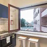 Tasteful 2Br Flat In Art District By Lovelystay