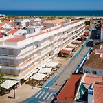 Apartamento T2 na Praia da Alagoa