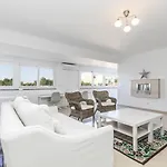 Guia Alamos Duplex Apartment