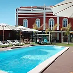 Salmanha Residence