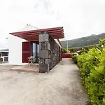 Holiday House In Prainha De Baixo, Pico, Azores