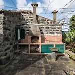 Welcomebuddy - Rustic House