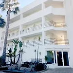 New Apartment On The Beach Lagos By Amcf