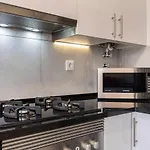 Glamorous Lisbon 2Bdr Apartment By Lovelystay