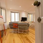 Cais Sodre Duplex By Homing
