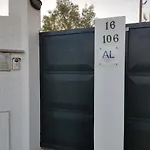 Casa De Ferias E Fins De Semana, 5