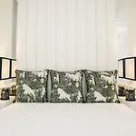 Dina Beach House Avo Mariana