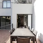 Paraiso -1B W/ Ac & Patio By Lovelystay