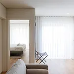 Paraiso -1B W/ Ac & Patio By Lovelystay