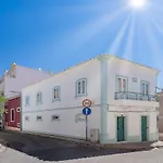 Pretty House