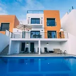 Sunset Paradise - Luxury Villa With Private Pool, Sea View & Rooftop