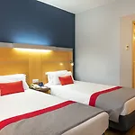 Holiday Inn Express Lisbon-Oeiras, An Ihg Hotel