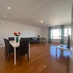 Boutique Apartment - 2 Bedroom - Lisbon City Center