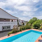 Vip House - Pool & Beach In Caparica