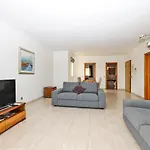 A07 - Lagos Varanda Apartment