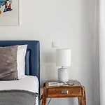 Altido Smart Flat With 2 Balconies