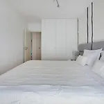 Bridge River Apartment @ Parque Das Nacoes