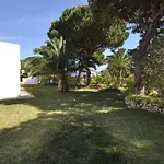 Attractive Villa In Vilamoura With Private Terrace
