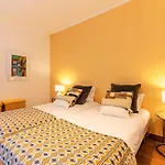 Localtraveling Chiado Trindade