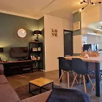 Cosy Flat A Few Steps Away From The Beach