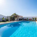 Villa Estrelicia - Pool - Free Wi-Fi - New In Booking