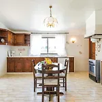 A Lovely 3 Bedroom Villa With Private Pool And Gardens Close To Vilamoura Marina