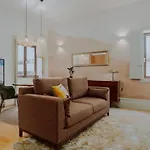 Login Luxury Apartment