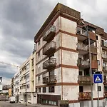 Lovely 2Br W/ Views Over The River, Parking Incl