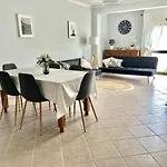 Albufeira 3Br With Pool And Ac By The Beach By Lovelystay