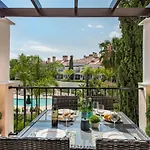Luxury Apartment With Communal Pool And Terrace