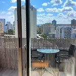 Apartamento Com Vista Espetacular, Ao Lado Da Praia